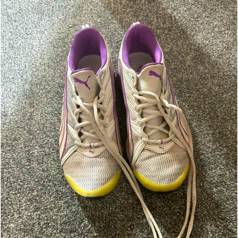 Puma, tennis shoes